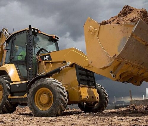 Cat-Backhoe-1